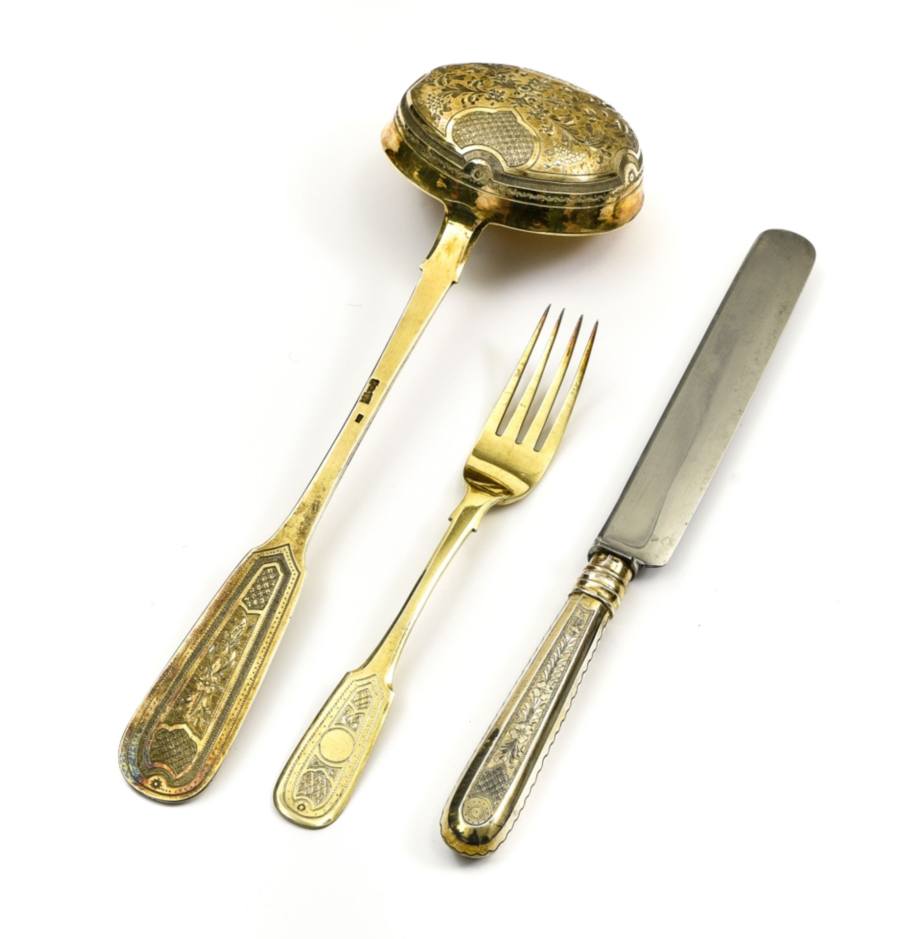 Part of a cutlery set MOSCOW, 1878 vermeil with engraved decor, composed of 12 forks, 11 knives, and - Image 2 of 4