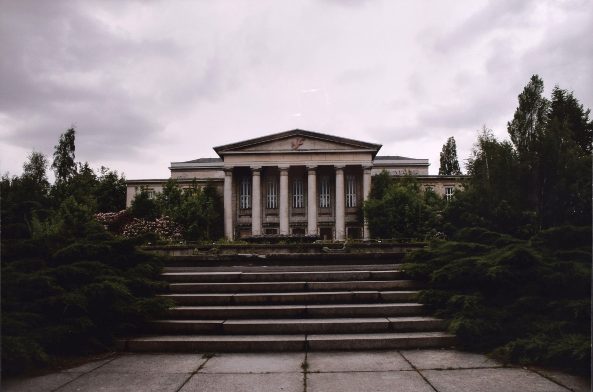 Chemnitz - Verlassene Orte / Lost Places Color Print aus der Serie "Verlassene Orte / Lost Places" - Bild 2 aus 2