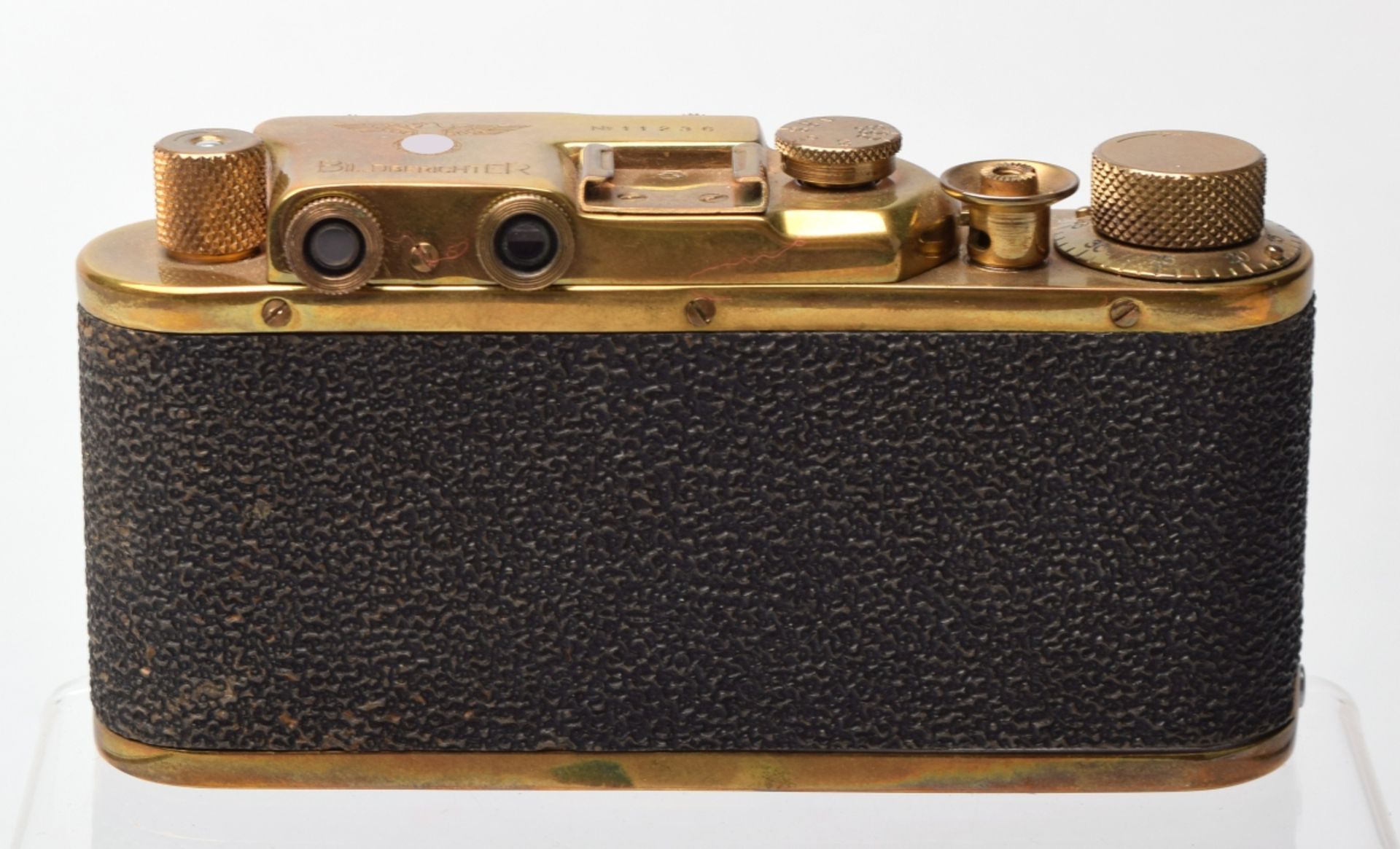 Kamera Hersteller: Leica, Modell: II Gold (wohl russische Kopie), vermessingt, Nr. 11236, auf Obers - Bild 3 aus 5