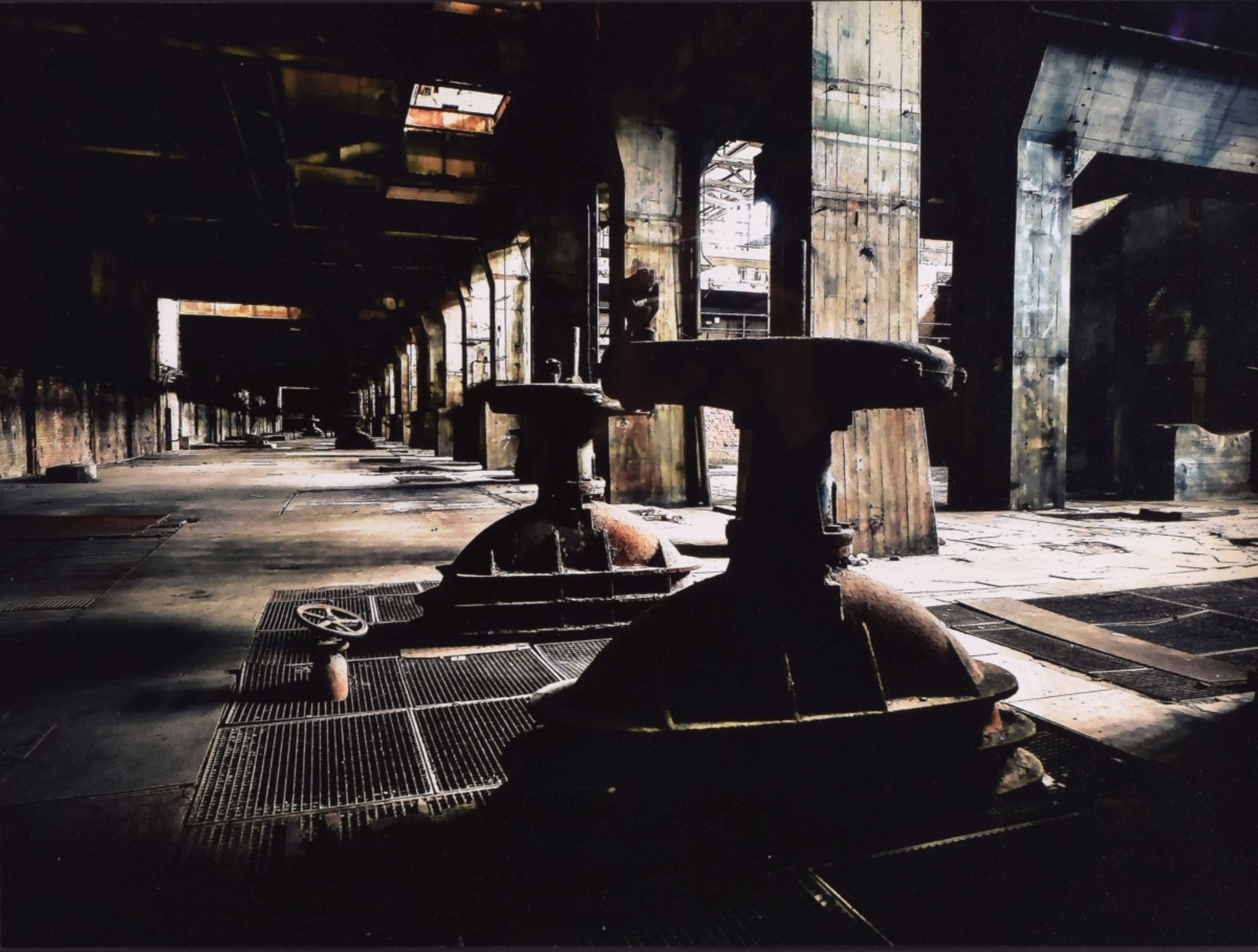 Chemnitz - Verlassene Orte / Lost Places Color Print aus der Serie "Verlassene Orte / Lost Places" - Bild 2 aus 2