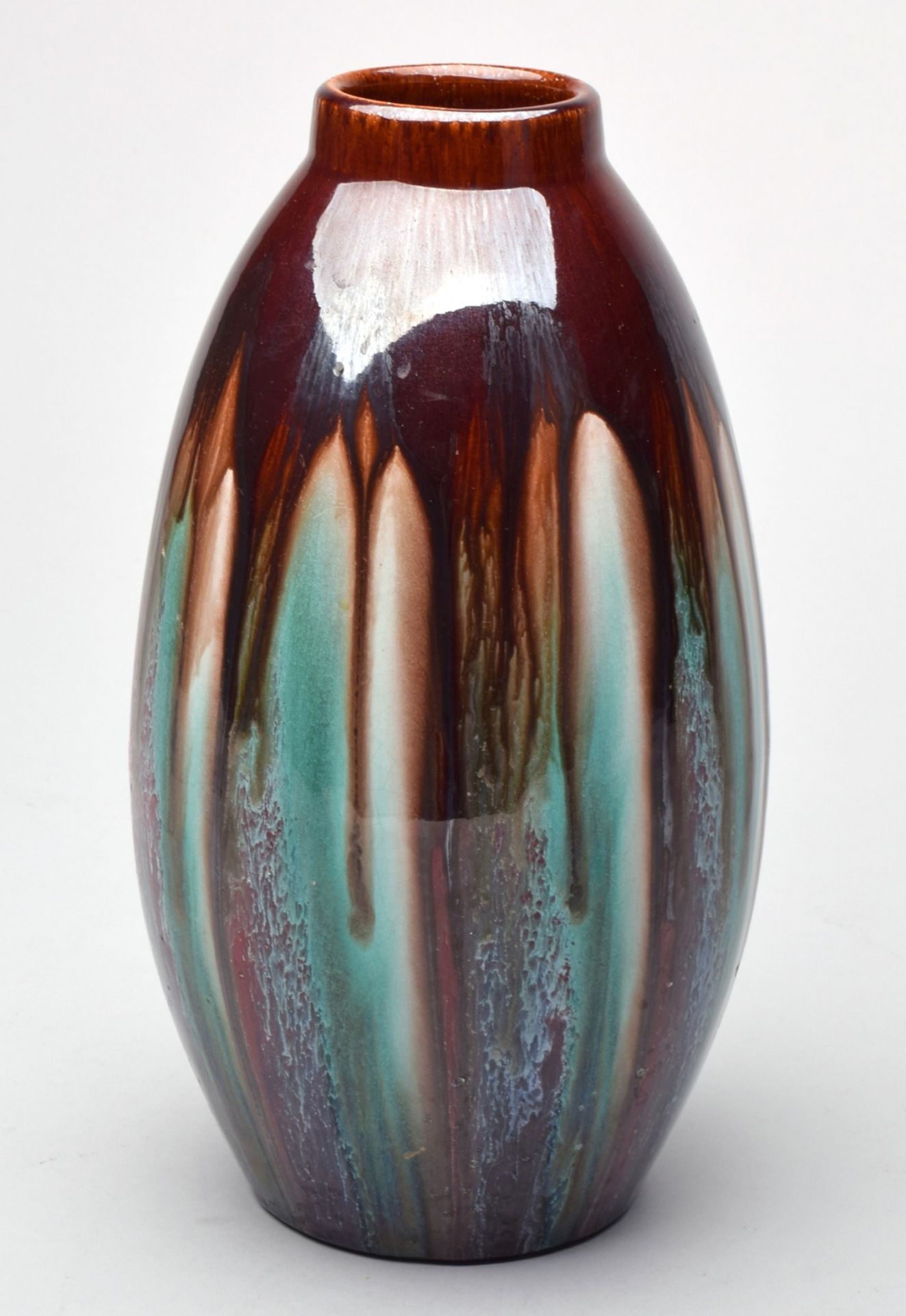Jugendstil-Vase ungemarkt, nummeriert 129, ziegelroter Scherben, ovoide Wandung mit kurzem Hals, me - Bild 2 aus 2