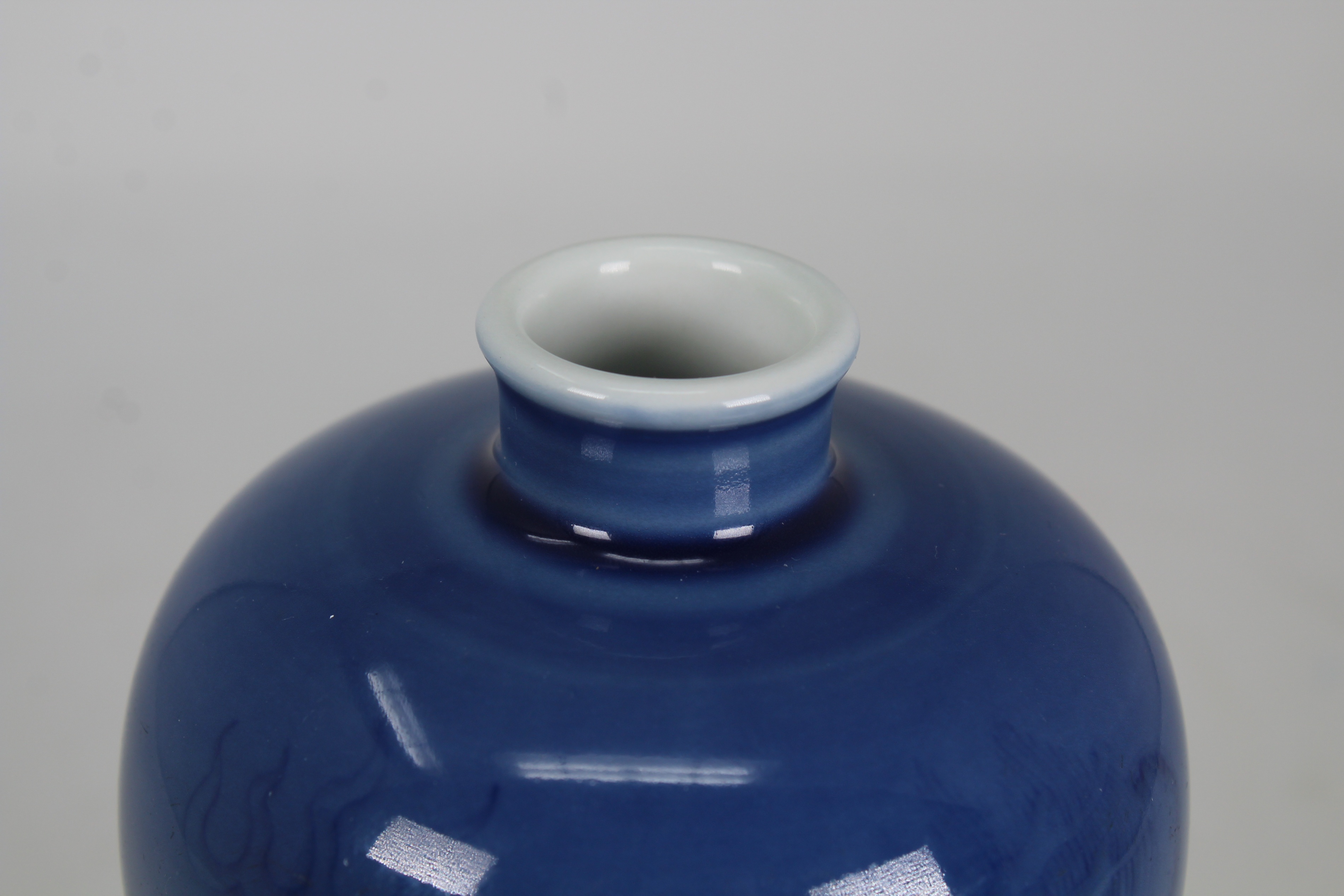 Chinese Blue Glazed Vase, Meiping - Image 5 of 11