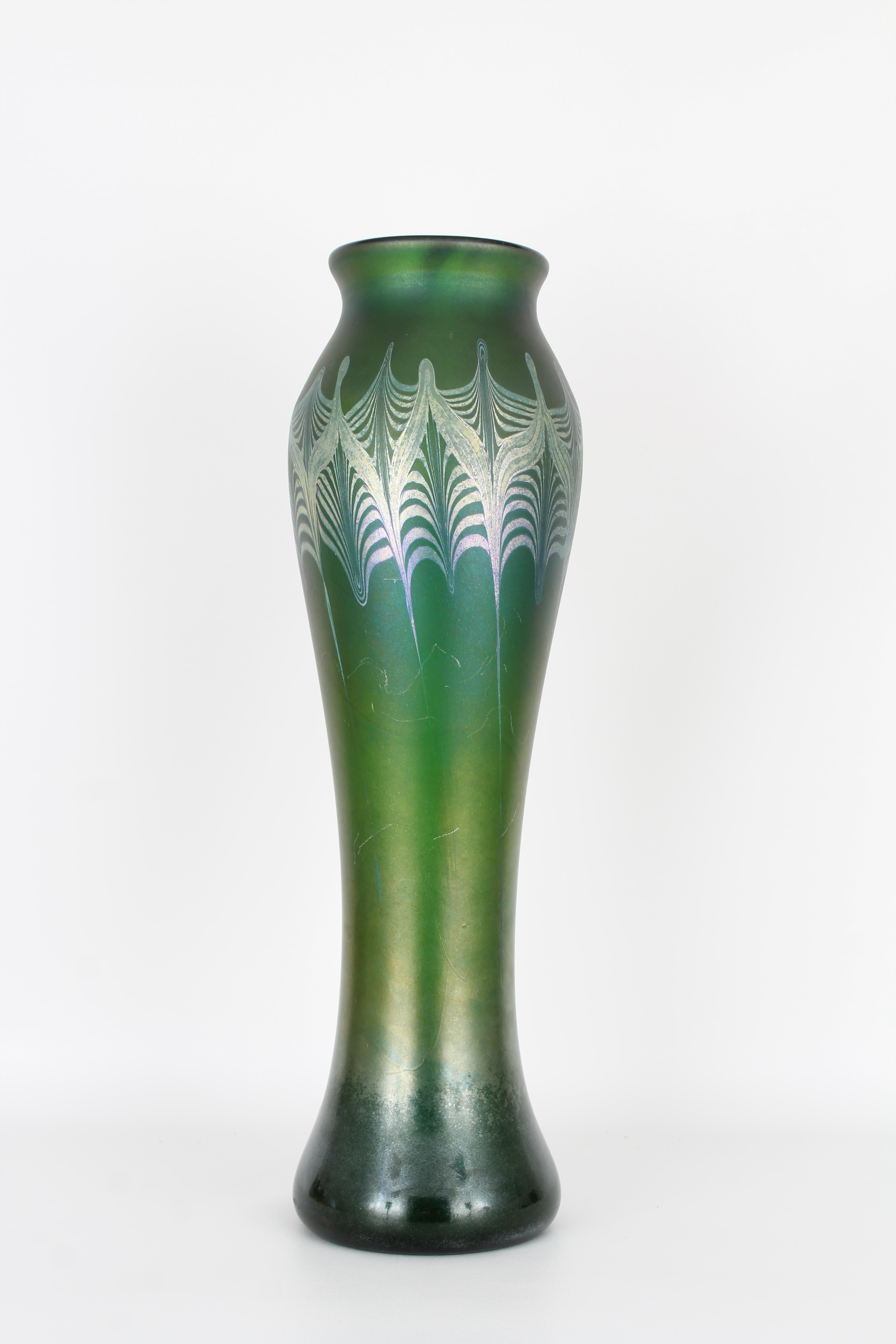 Large Tiffany Favrile Glass Vase - Image 4 of 10