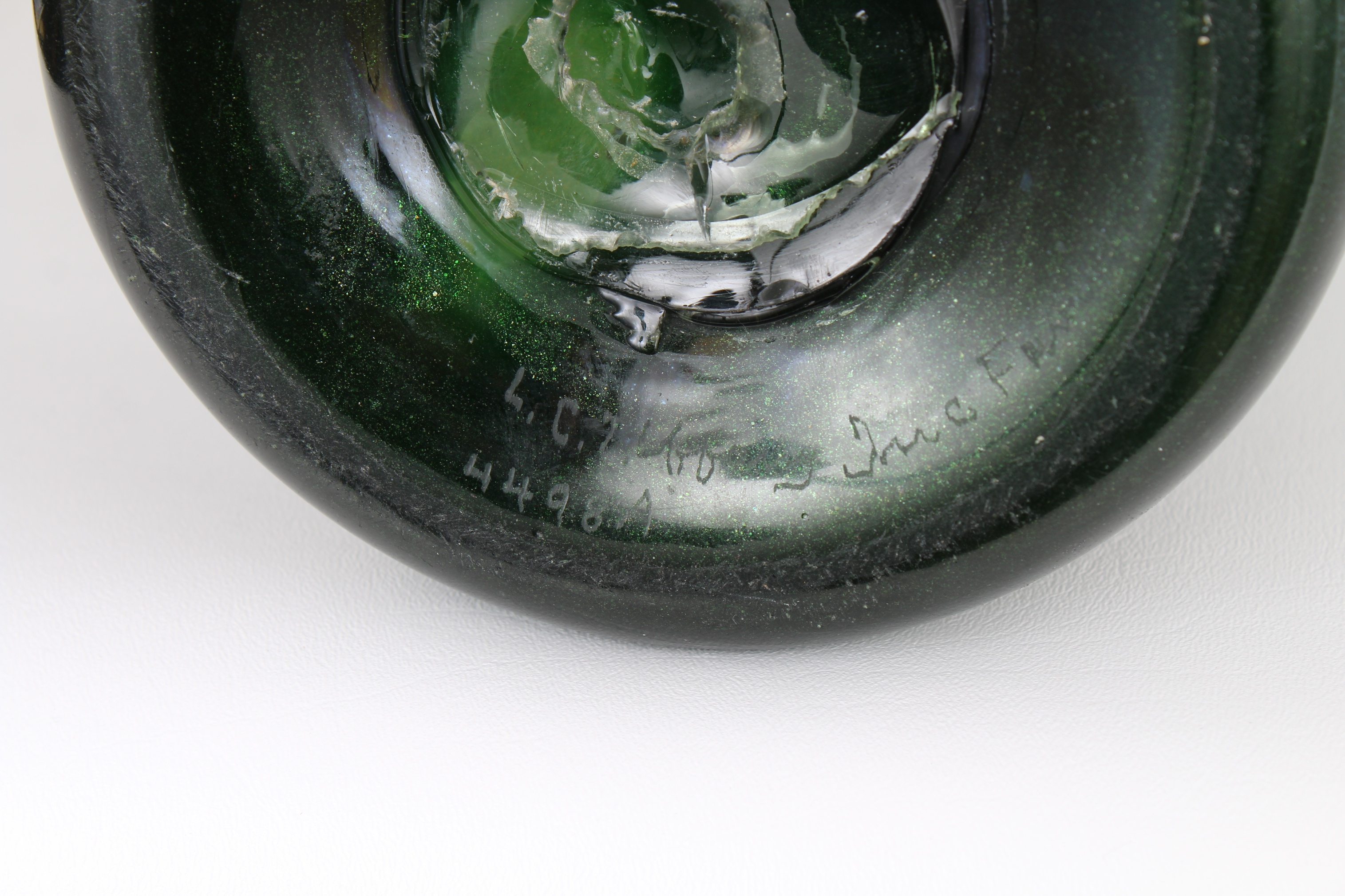 Large Tiffany Favrile Glass Vase - Image 10 of 10