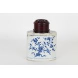 Ming, Chinese Blue and White Porcelain Tea Caddy