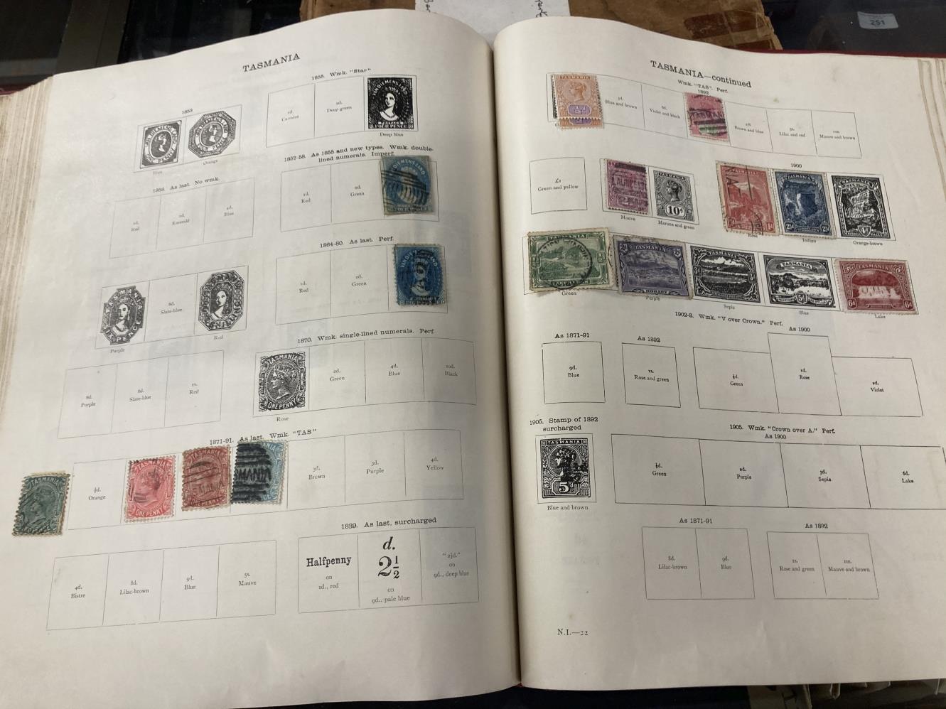 Stamps: The New Ideal postage stamp album, Vol. 1 'British Empire' 1840-1936 no stamp later than - Bild 7 aus 7