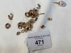 Gold: Scrap oddments, pieces, links and fittings. Weight 14.5g.