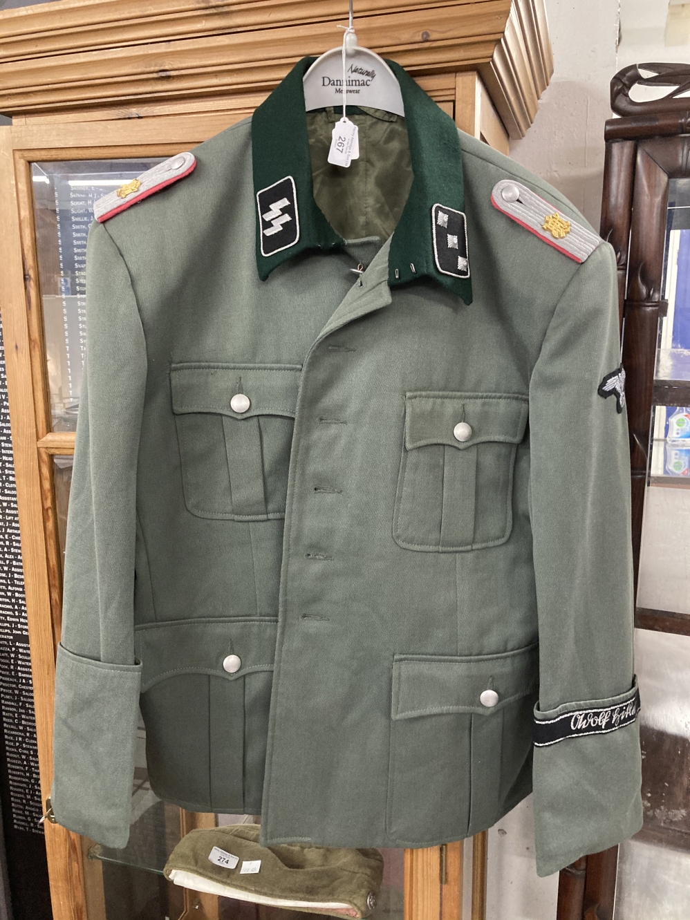 Militaria: WWII Waffen SS Officers service dress tunic, rank of Untersturmfuher in the Leibstandarte