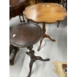 19th cent. Mahogany pie crust tripod side table. 25½ins. x 22ins.