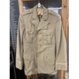 Militaria: Second World War American Army Officers Summer Service Dress Jacket.