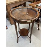 Early 20th cent. Mahogany Regency revival, ebony banded glass tray top display table shell and