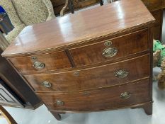 19th cent. Mahogany bow front chest of drawers. 35ins. x 17ins. x 33½ins.