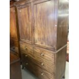 Early 19th cent. Mahogany linen press with sliders and period handles (in drawer). 41ins. x 81ins. x