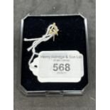 Hallmarked Jewellery: 9ct gold stick pin with Masonic emblem. Weight 1.5g.