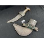 Militaria: Very ornate silver presentation Khanjar dagger, the bone handle, silver mounted in it's