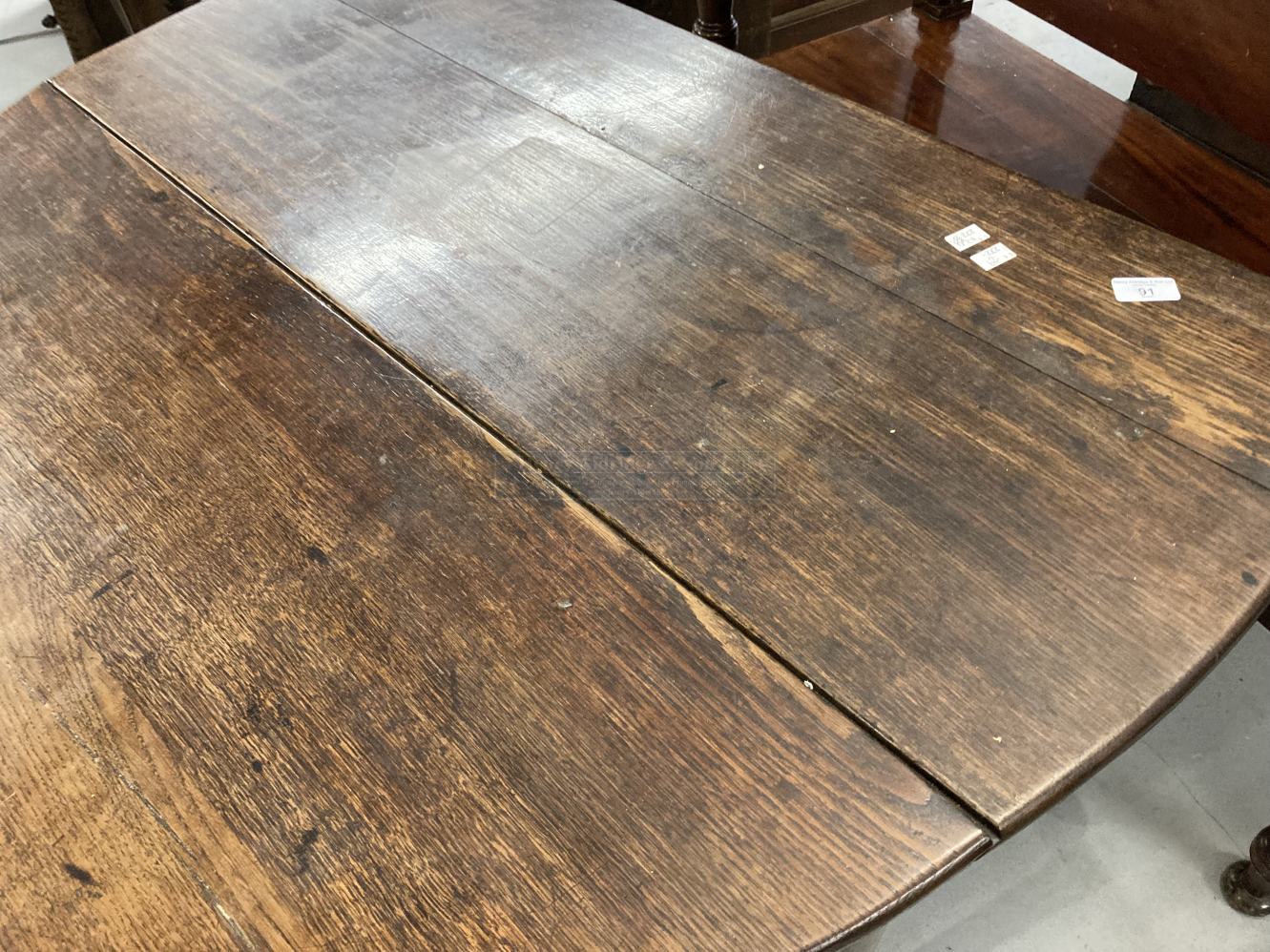 18th cent. Drop leaf table on tapering supports ending on pad feet. 41ins. - Image 2 of 2