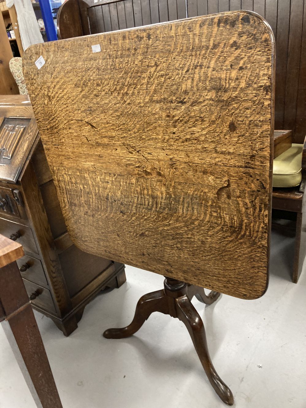 Late 18th/early 19th cent. Oak square tilt top table on tripod leg base. 28½ins. x 27½ins.