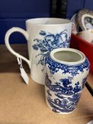 Robert David Muspratt-Knight Collection: Worcester First Period tea canister blue argument
