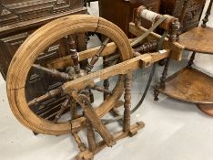 19th cent. Beech wool spinning wheel. 30ins. x 31ins. x 10ins.