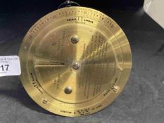 Scientific Instruments: Brass desk barometer Negretti and Zambra 1915. Patent three concentric