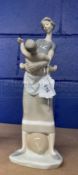 20th cent. Ceramics: Lladro, 4575 'Motherhood' sculptured by Fulgencio Garcia, 1994. Withdrawn 1st