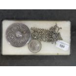 White Metal Jewellery: Belcher link chain with 1776-1976 silver dollar pendant attached, two