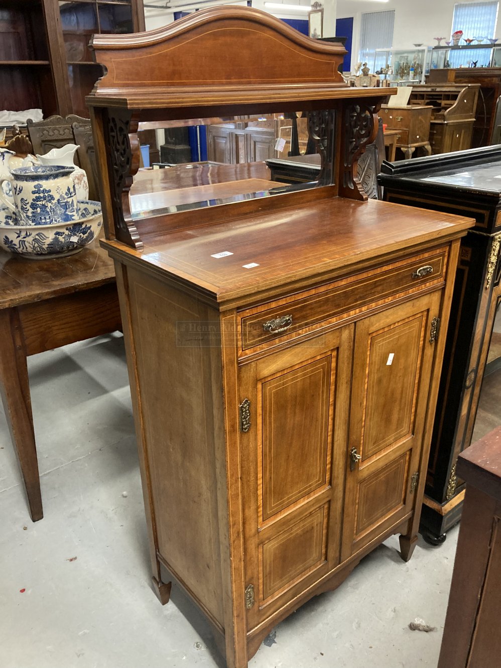 Early 20th cent. Sheraton revival dwarf mahogany mirror back chiffonaire with inlaid boxwood and