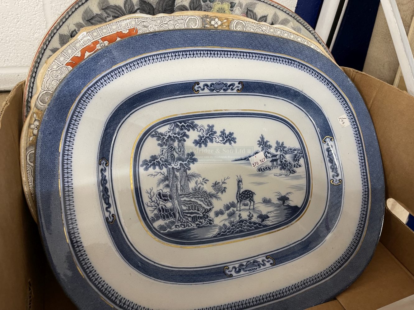 19th cent. Pottery: Meat plates blue/white willow plates x 2, blue/white Indian pattern plate, - Image 2 of 4