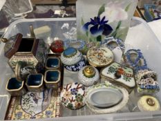 19th cent. and later pill and trinket boxes, Heritage, Bocage, blue/pink baskets, shoe, Cloisonne