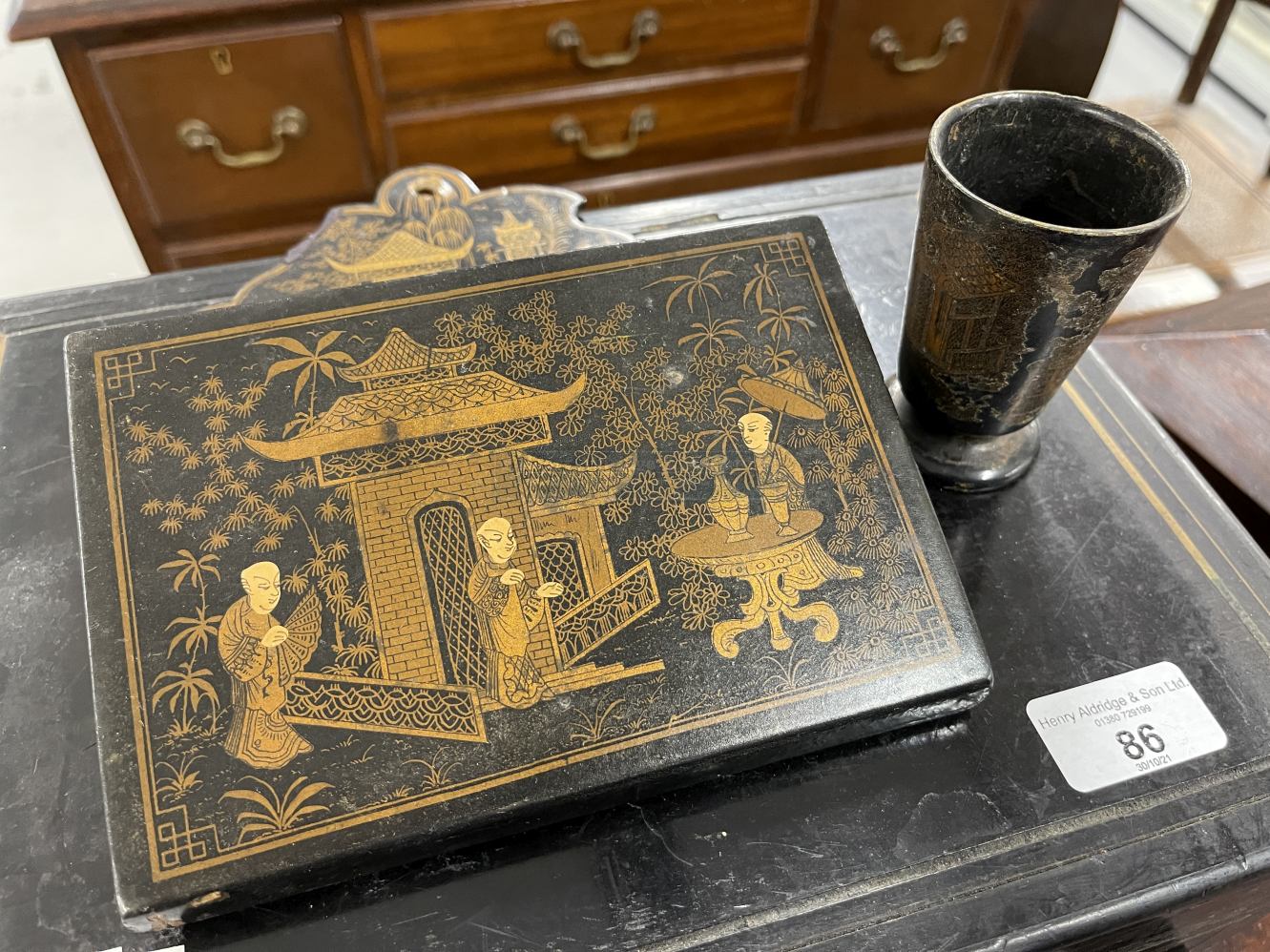 Tea Caddies & Boxes: 19th cent. Rosewood tea caddy, late Georgian tea caddy, ebonised and brass - Image 2 of 2