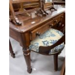 Early 20th cent. Mahogany two drawer desk on turned supports, 36ins. x 19ins. x 28ins. Plus an early