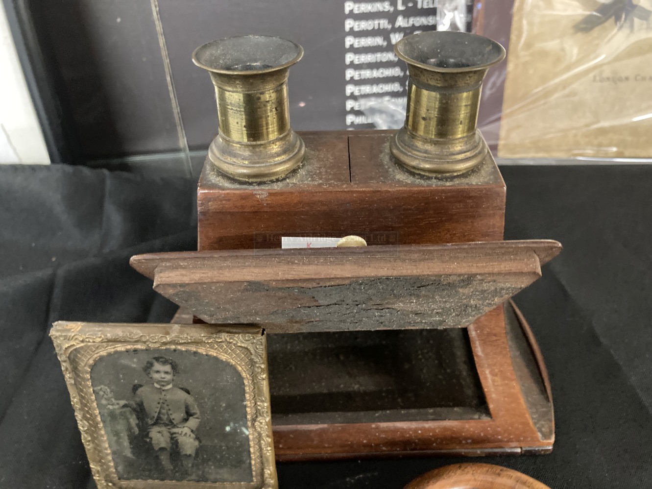 Late 19th/Early 20th cent. Optical: Treen framed magnifying glass A/F, chrome example, folding - Image 2 of 2