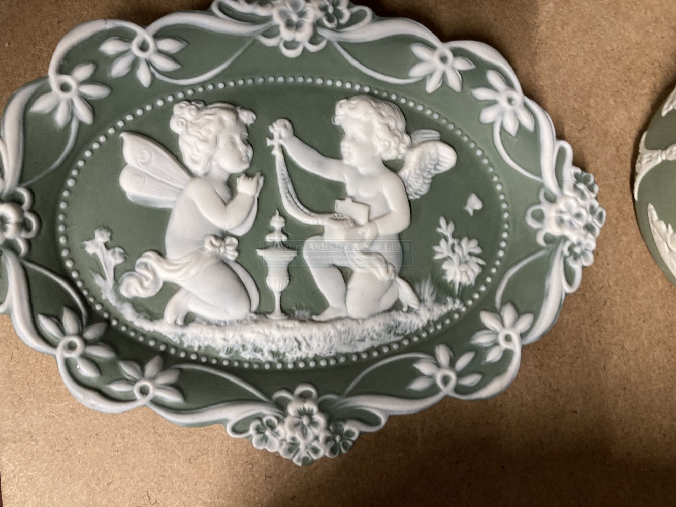 20th cent. Ceramics: Wedgwood Jasperware , blue/white round sweet dish, Princess Anne's Wedding, - Image 2 of 3
