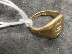 Hallmarked Gold: Gents signet ring, Birmingham mark 9ct. 375 maker S.D. 6.6g.