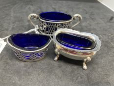 Hallmarked Silver: Three assorted salts with blue glass liners, all hallmarked Birmingham various