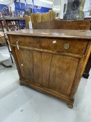 Late 18th cent. Mahogany small sideboard, one drawer over two doors, brass furniture and acanthus