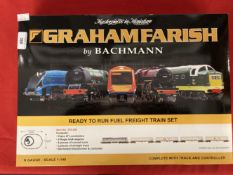 Toys: Graham Farish by Bachmann Ready to Run fuel freight set 370-250. Boxed.