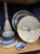 Pottery: Denmark Alumina blue flan dish, Copenhagen brown rose soup bowl, tall vase, etc. (7)