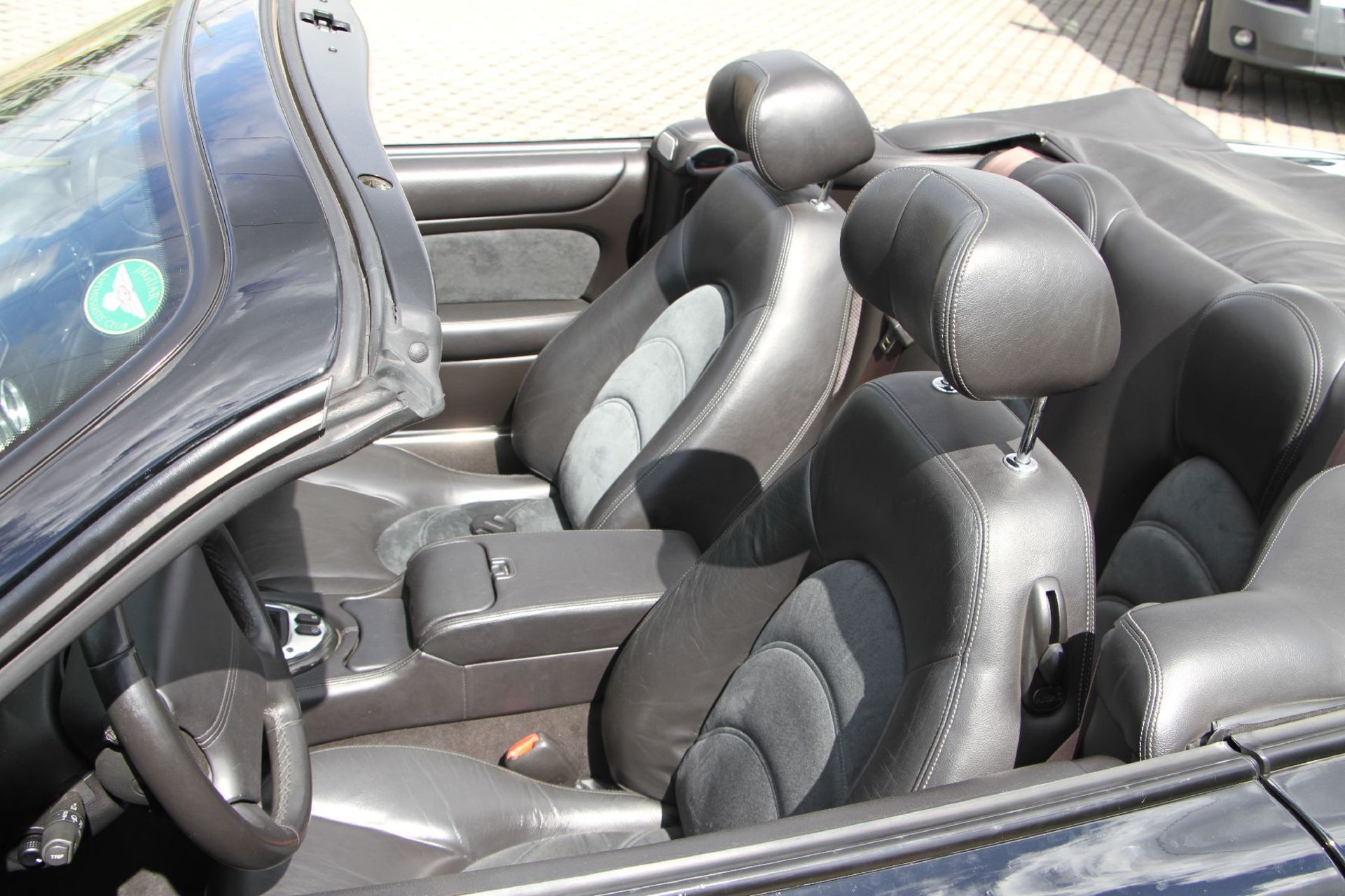 Jaguar XK 8 Cabrio, Fahrgestellnummer: SAJDA42C352A42594, - Image 3 of 11
