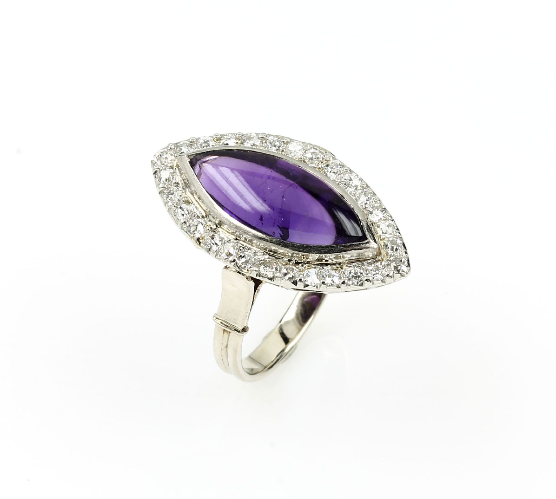 14 kt Gold Schiffchenring mit Amethyst und Diamanten, GG