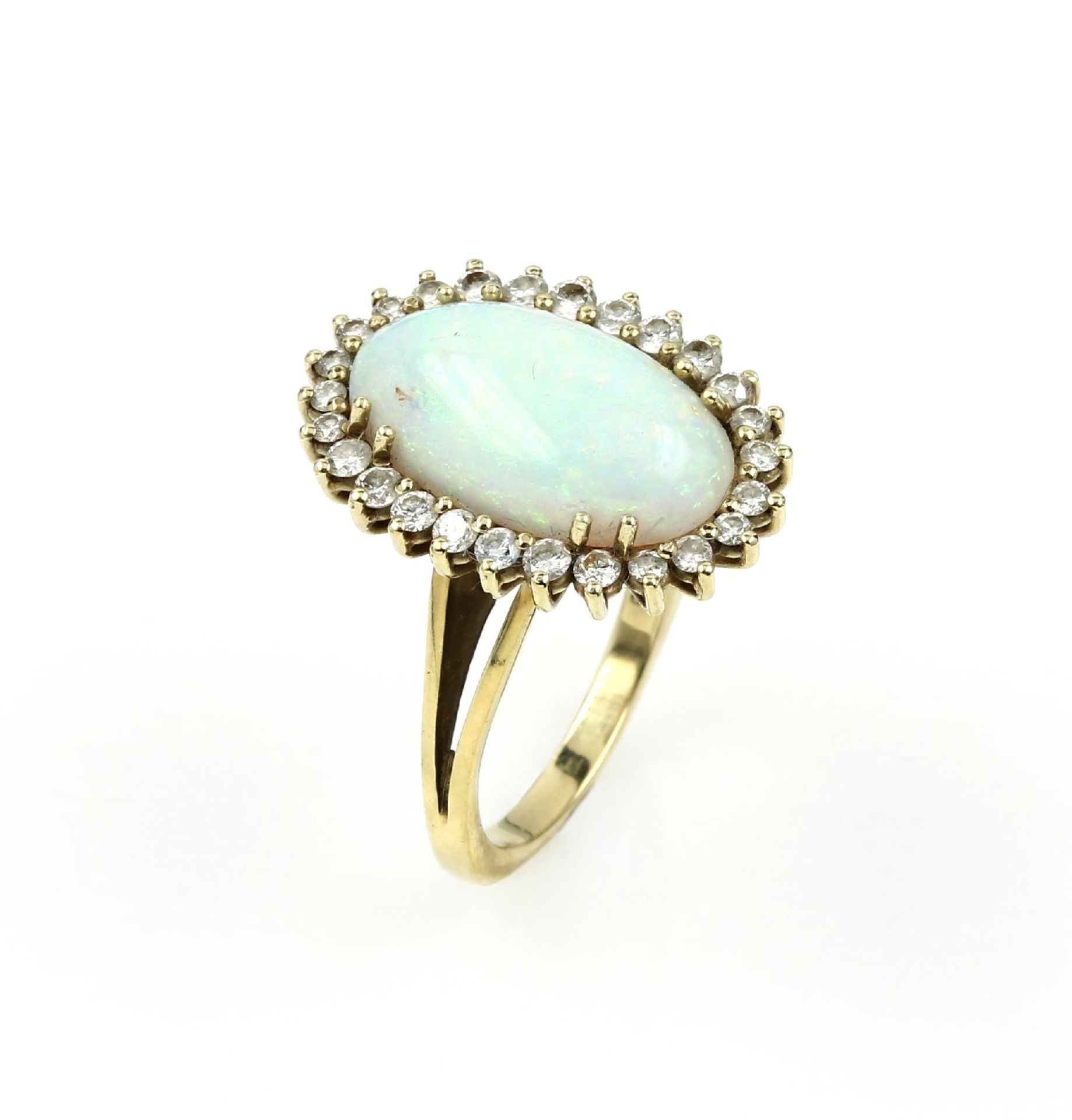 14 kt Gold Ring mit Opal und Diamanten, GG 585/000,