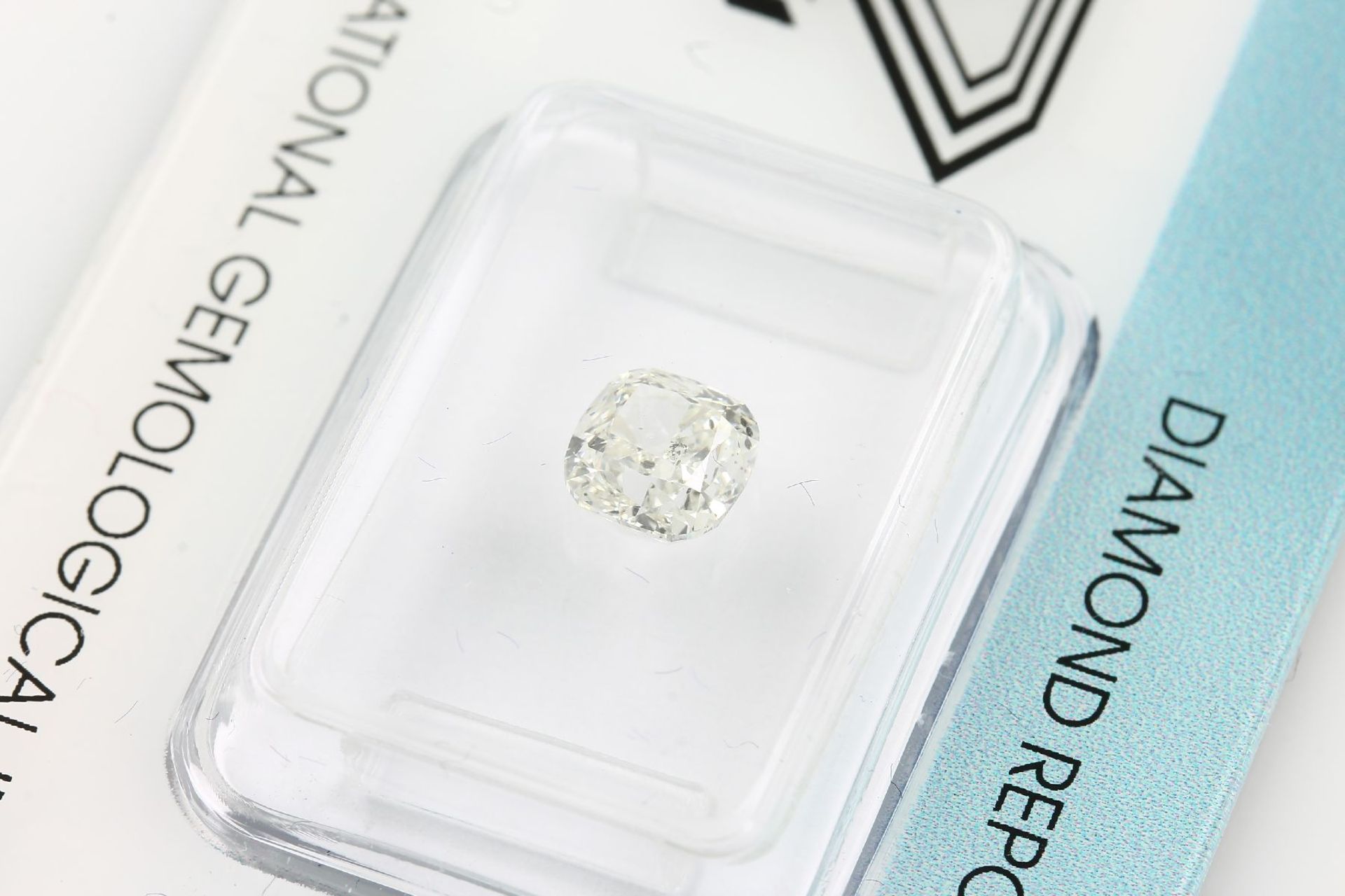 Loser Diamant, 1 ct get.Weiß (K)/si2, Kissenschliff, ca. - Image 3 of 3