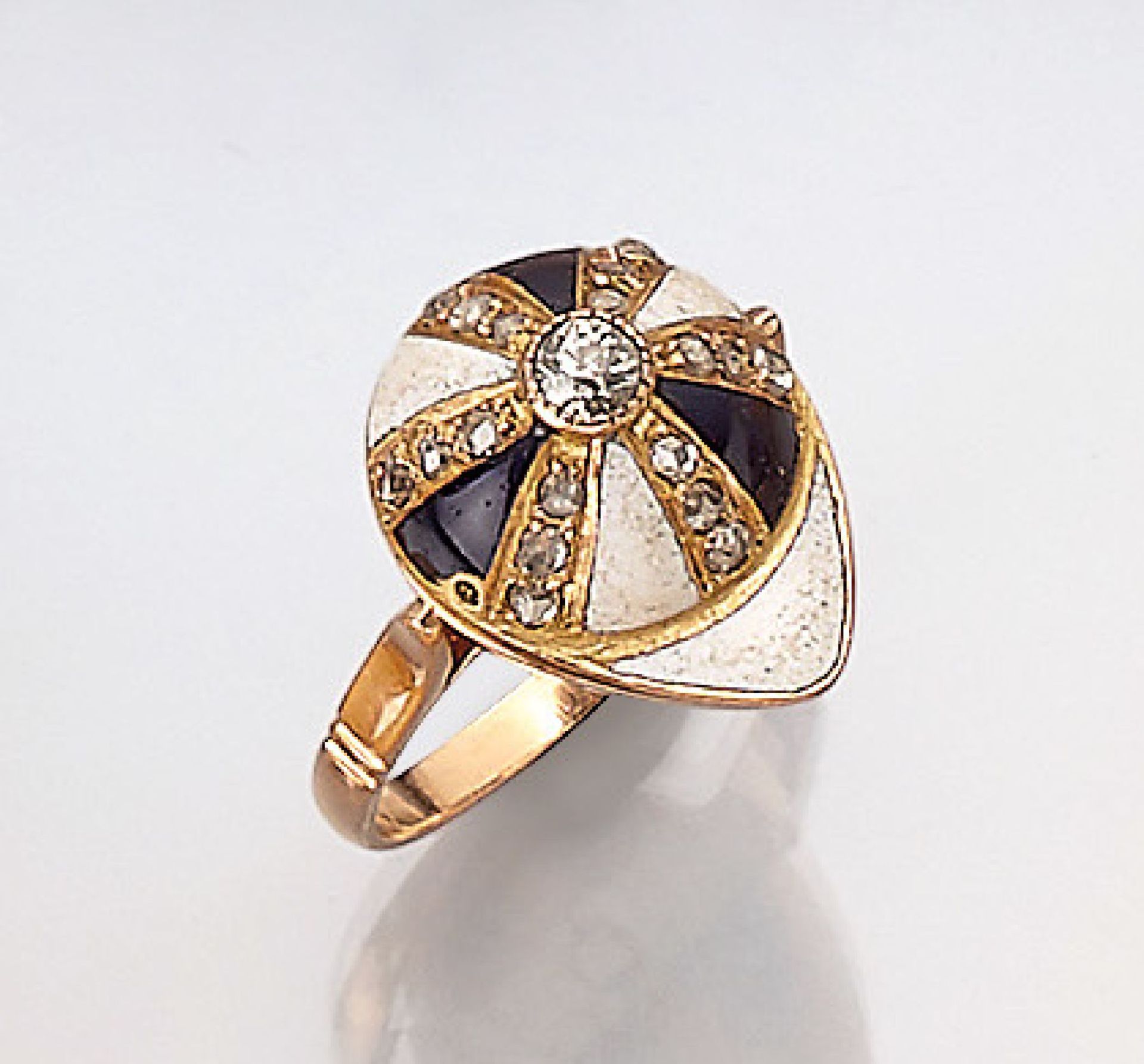 18 kt Gold Ring 'Polomütze' mit Email und Diamanten, GG