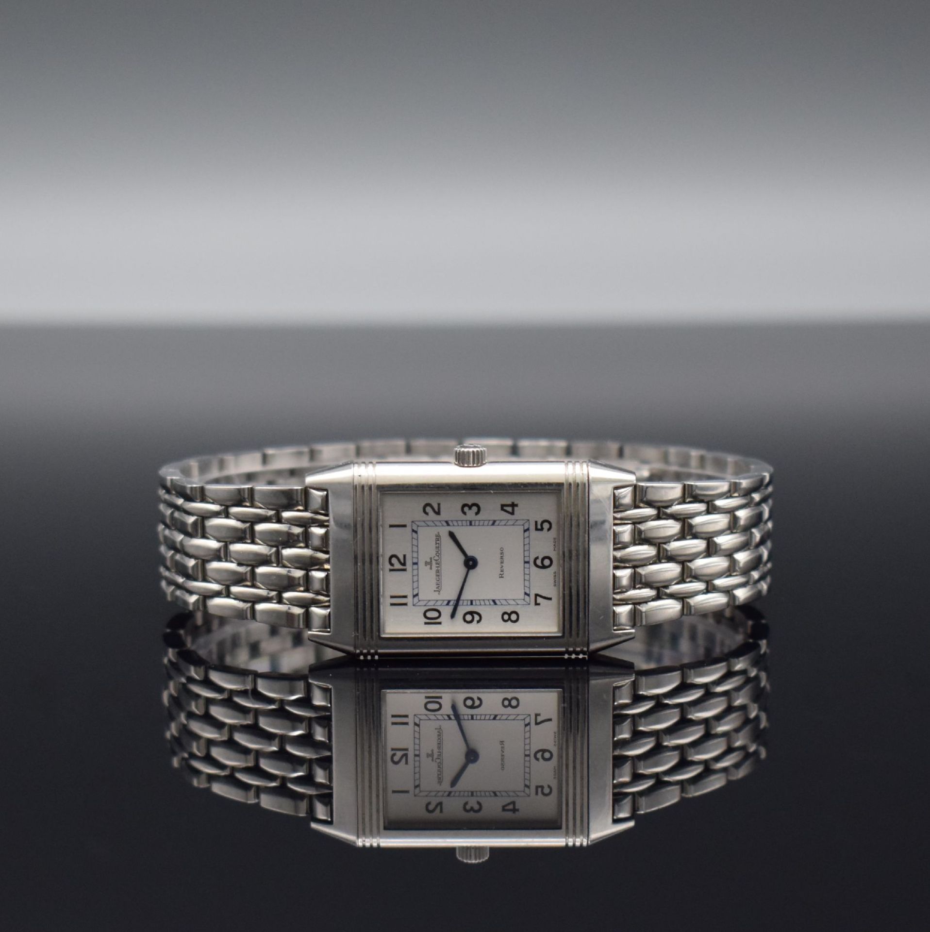 Jaeger-LeCoultre Reverso Classic Armbanduhr in Stahl,