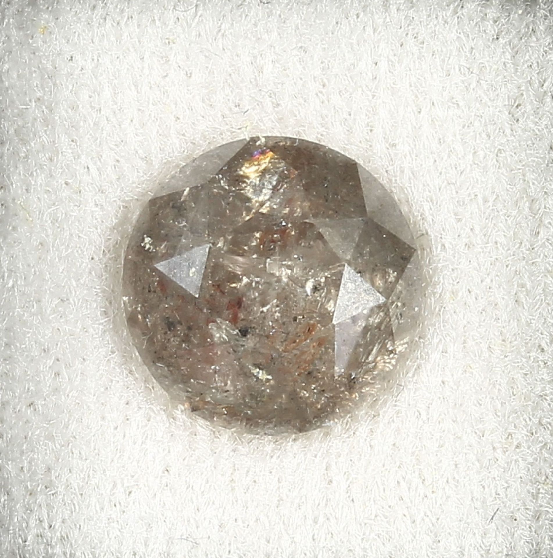 Loser Diamant ca. 4.86 ct Braun/p 3 Schätzpreis: 600, -