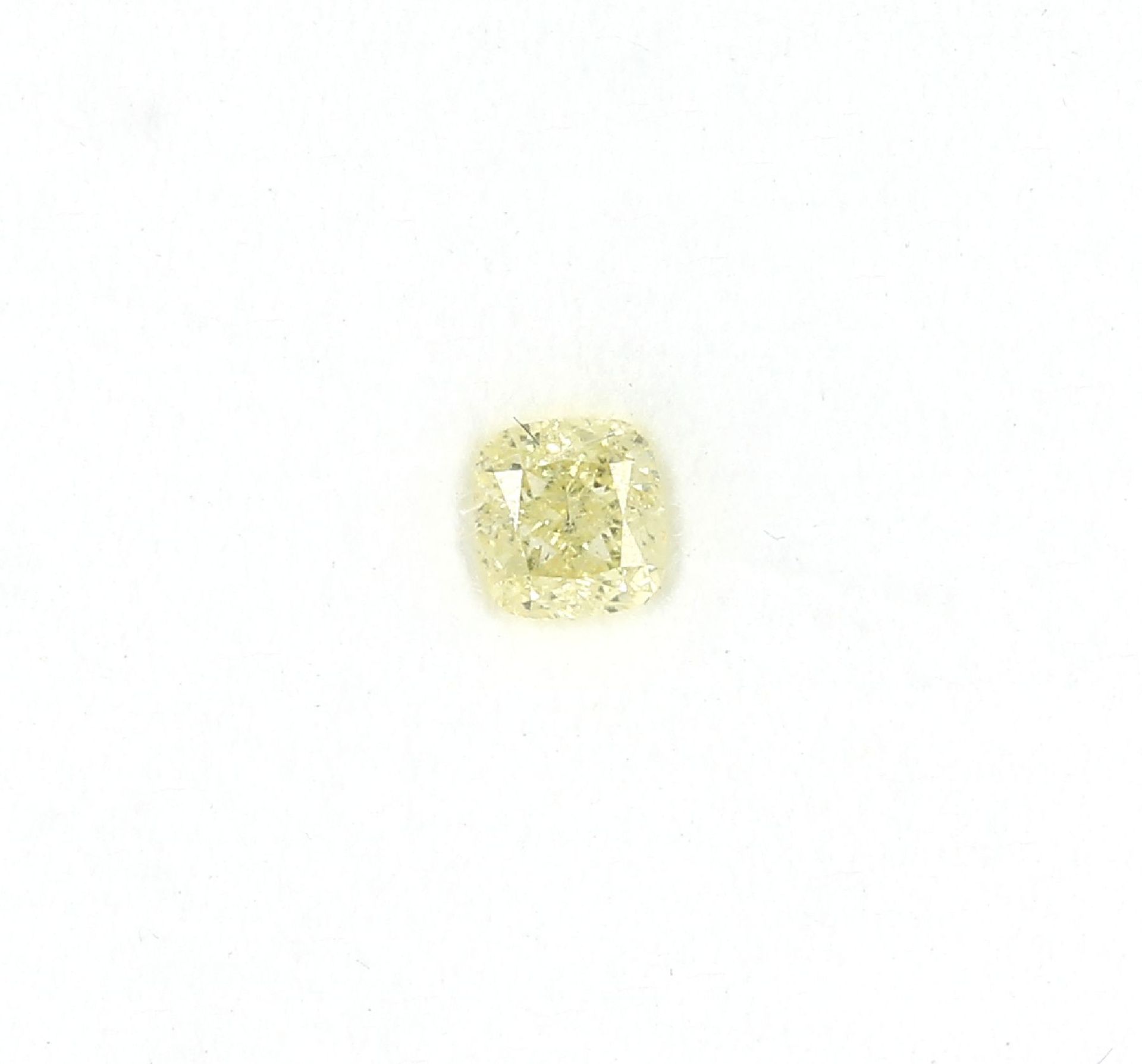 Loser Diamant, 0.61 ct Natural fancy yellow/si2,