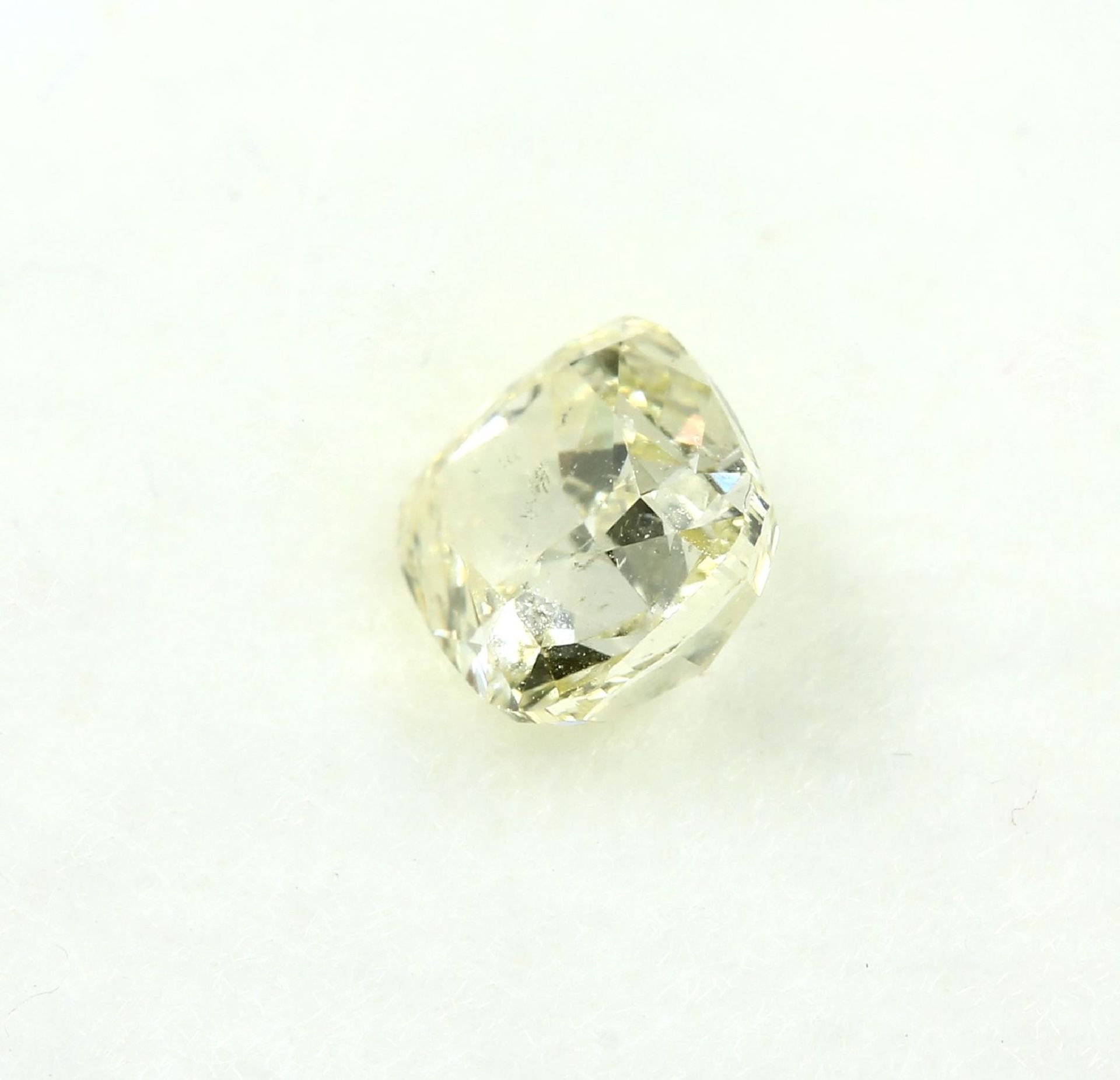 Loser Diamant, 0.61 ct Natural fancy yellow/si2, - Image 2 of 3