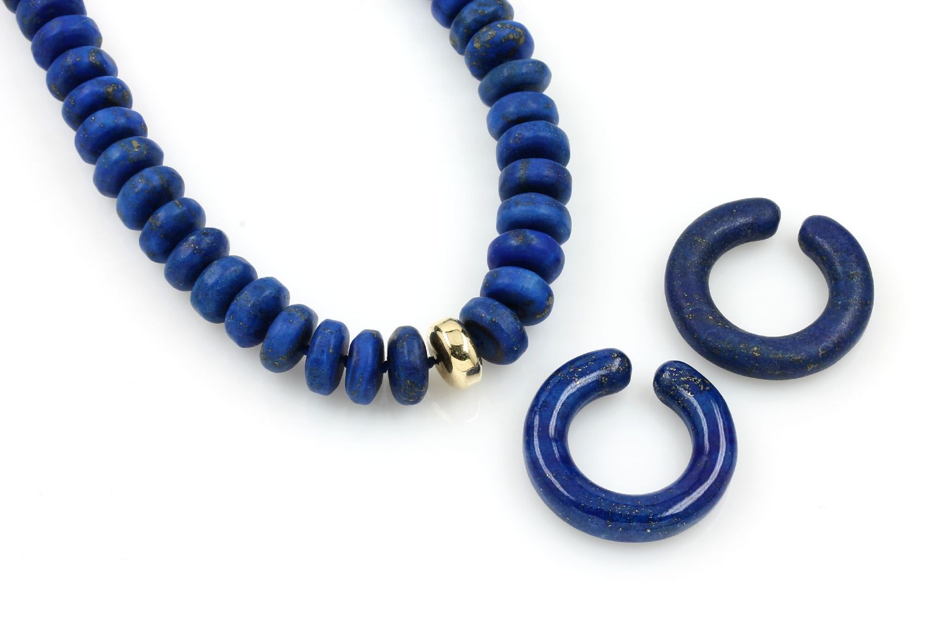 Konvolut mit Lapislazuli, best. aus: Collier und