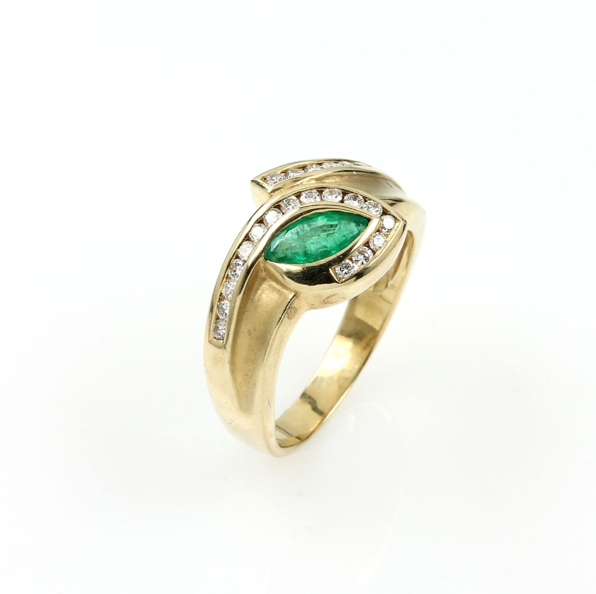 14 kt Gold Ring mit Smaragd und Brillanten, GG 585/000,