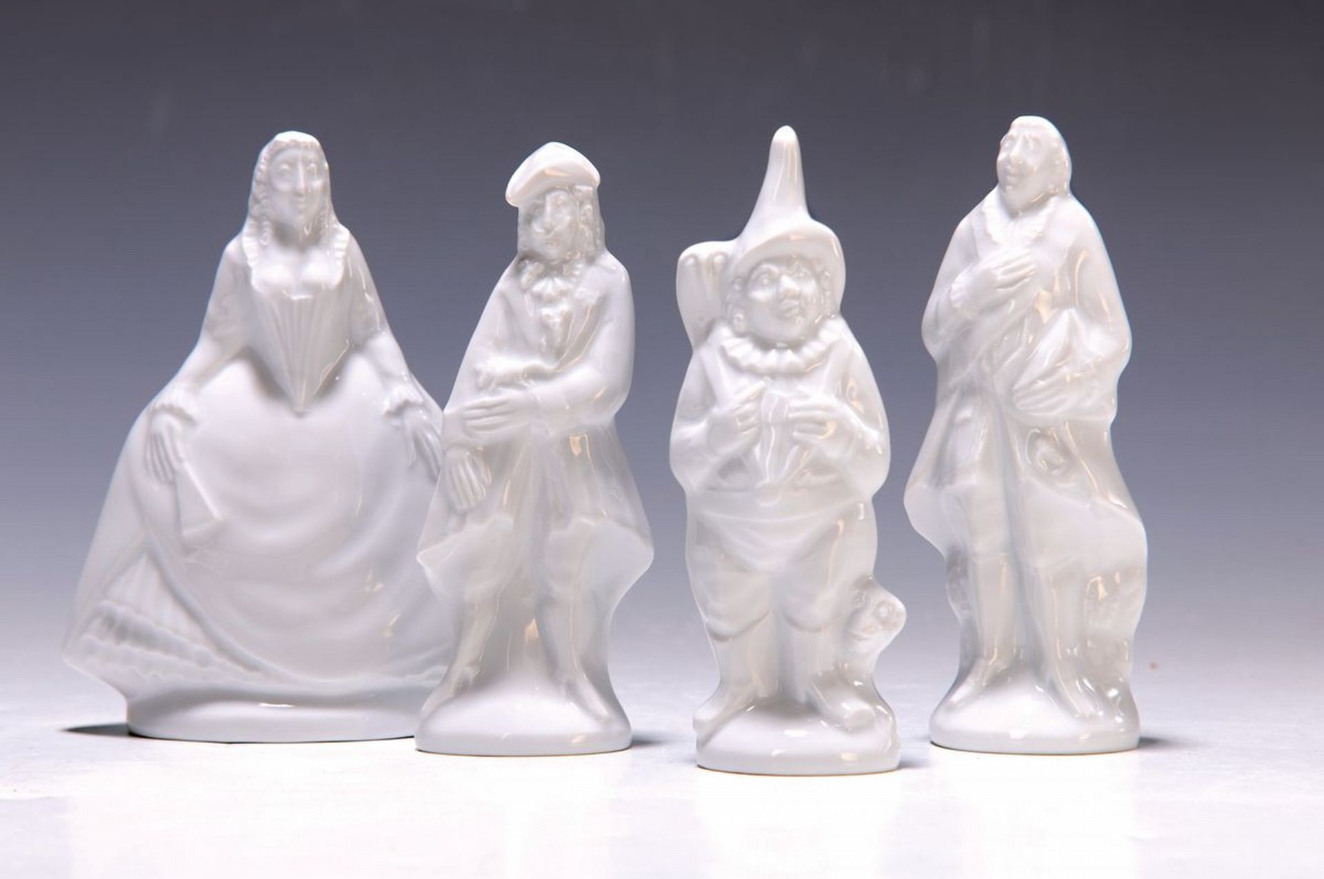 4 Porzellanfiguren, Meissen, weiß, 20. Jh., H. ca. 10.5